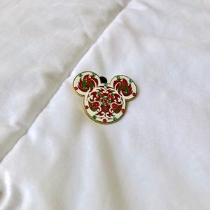 Christmas Disney Pin
